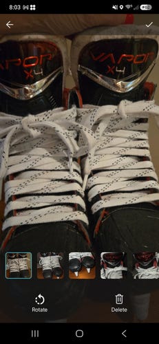 Black Bauer Vapor X4 Hockey Skates 7 (Used)
