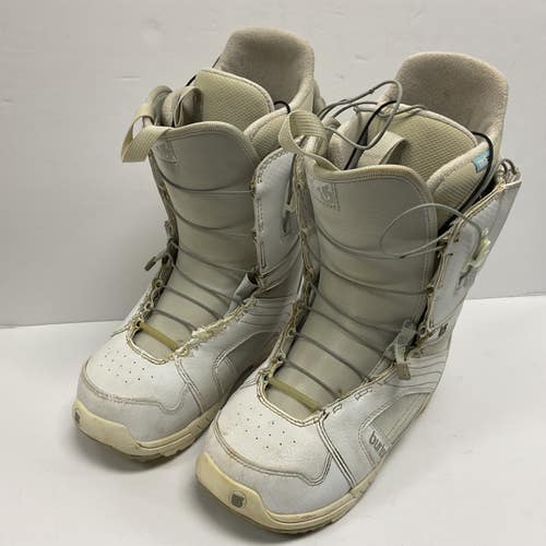 Used Burton WOMENS MINT Womens Snowboard Boots White Senior 7.5 11855-S000207450