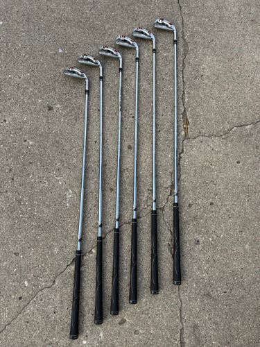 2007 TaylorMade Burner ht Right Handed Iron Set Regular Flex (6 Clubs) #4 - #9 (Used)