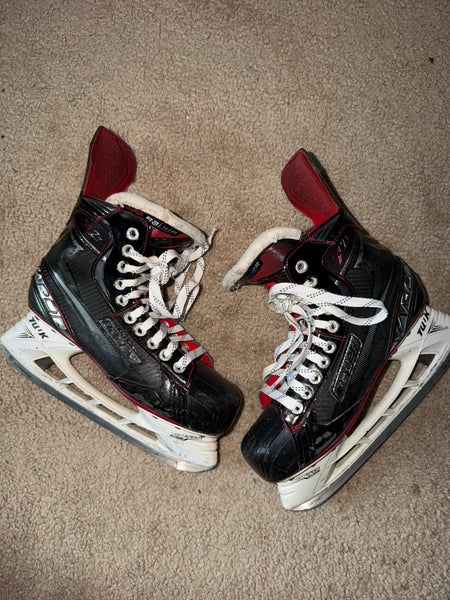 2019 Bauer Vapor X2.7 Hockey Skates Regular Width 8 (Used)