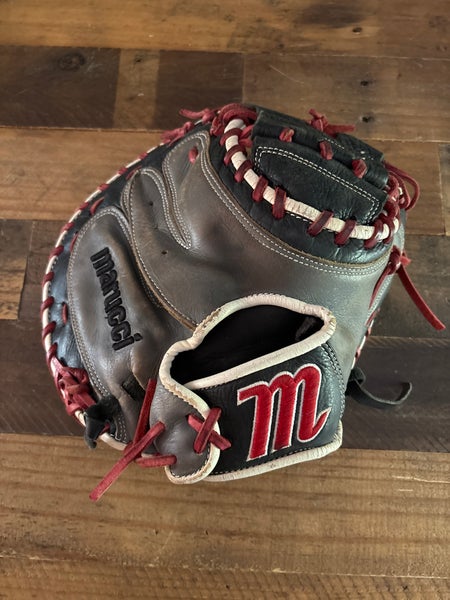Marucci Vermilion RH Catcher's Baseball Glove 32" (Used)
