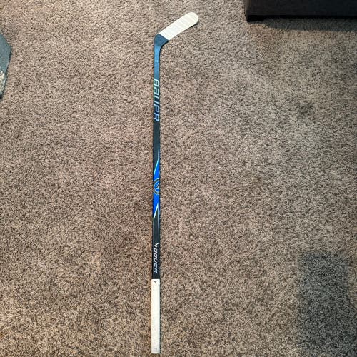 Senior Bauer Proto2 Right Handed Hockey Stick P92M 70 Flex (Used)