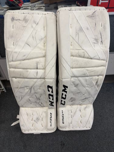 32" CCM Extreme Flex 5.9 Goalie Leg Pads (Used)