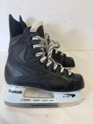 Black Reebok RibCor 22K Hockey Skates Size 1 (Used)