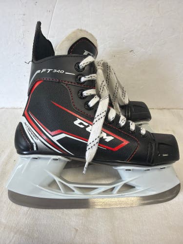 Black CCM JetSpeed FT340 Hockey Skates Regular Width Size 2 (Used)