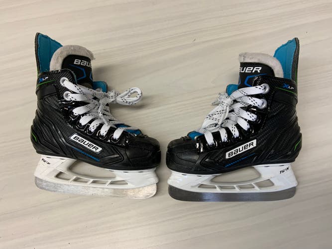 Bauer XLP Hockey Skates 8y (Used)