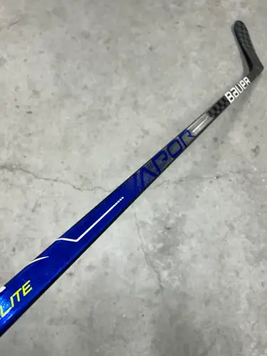 Intermediate Bauer Vapor Hyperlite Left Hand Hockey Stick P92 55 Flex Pro Stock (New)