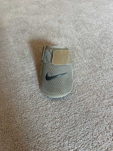 Gray Senior Nike Elbow Protection (Used)