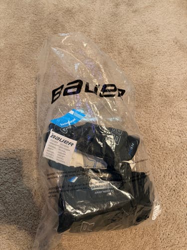 Bauer Vapor Flylite Gloves 14"