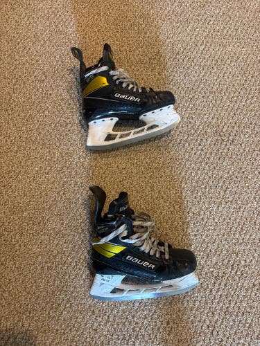 2020 Bauer Supreme Ultrasonic Hockey Skates Size 6 (Used)