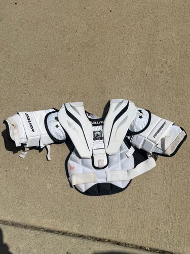 Small / Medium Bauer Prodigy Goalie Chest Protector (Used)