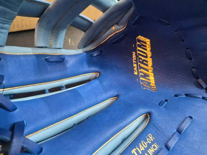 2025 Easton RH Outfield Tantrum Baseball Glove 14" (New)