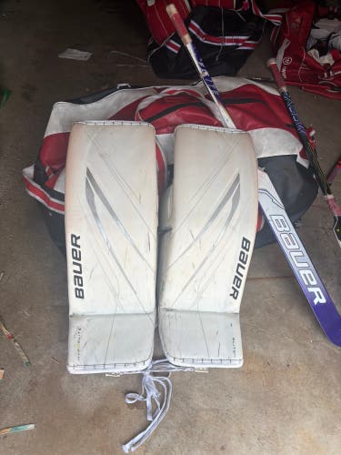 34" Bauer Vapor Hyperlite 2 Goalie Leg Pads (Used)