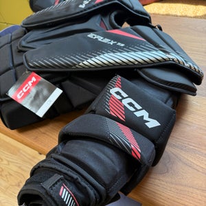 Senior Small 2025 CCM EFlex 7.9 Goalie Chest Protector (New)