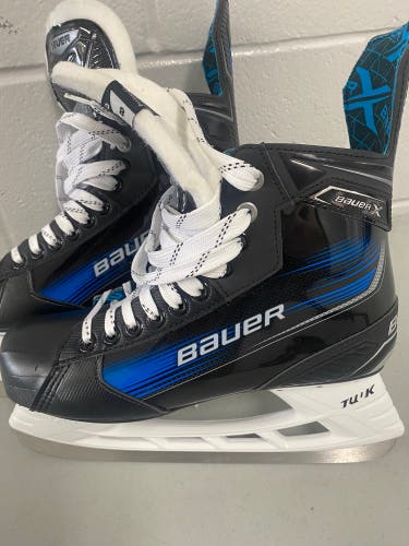 Bauer X Hockey Skates Regular Width 8 (New)