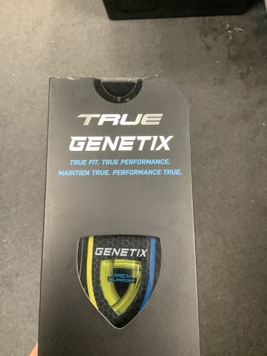 True Genetix Insoles 8-9.75 (New)