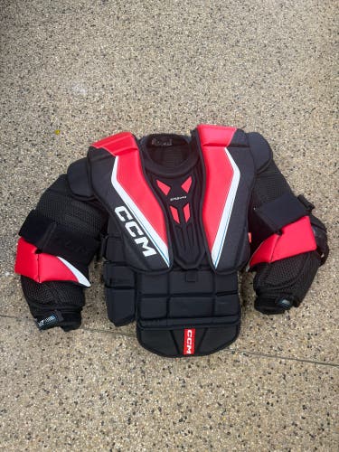 Large CCM EFlex 6.9 Goalie Chest Protector (Used)