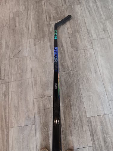 Senior CCM Ribcor Trigger 9 Right Handed Hockey Stick P90TM 75 Flex (New)