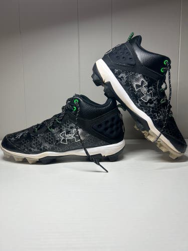 Black Men's Size M 7.0 (W 8.0) Adult Under Armour Bryce harper High Top Molded Cleats (Used)