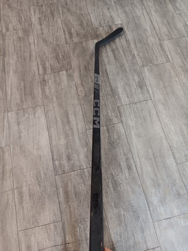 Senior CCM Tacks XF 70 Right Handed Hockey Stick P29 85 Flex (New)