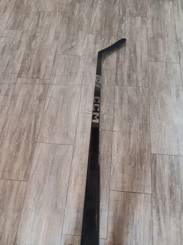 Senior CCM Tacks XF 70 Right Handed Hockey Stick P29 75 Flex (New)