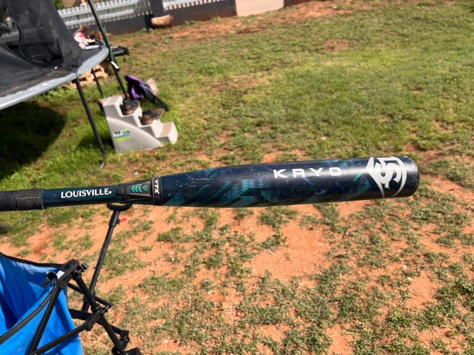 2025 Louisville Slugger Kryo Composite Bat (-11) 18 oz 29" (Used)