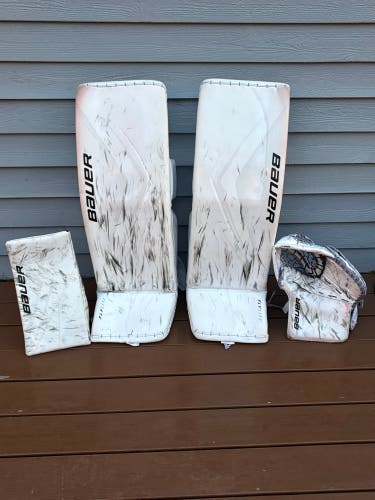 Bauer (Used) Senior Goalie Full Set