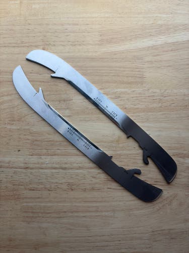 Bauer FLY-X 272mm KHL Pro Stock Skate Blades / Runners (New)