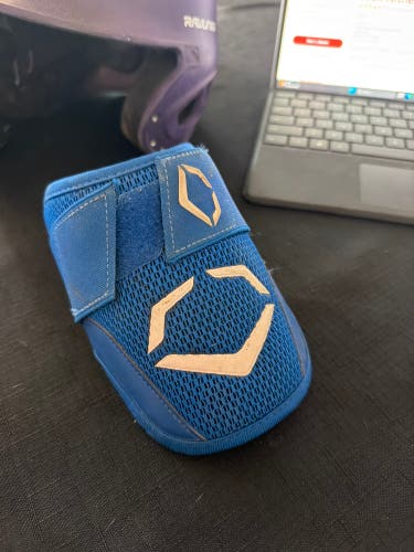 Blue Senior EvoShield Elbow Guard Elbow Protection (Used)