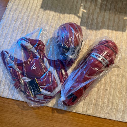 Brand New Easton Elite X Catcher's Gear Set (Intermediate)