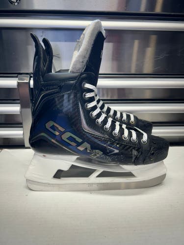 CCM FT8 Pro Hockey Skates Size 9.5 Regular Width 280mm (Used) BEN KING Pro Stock