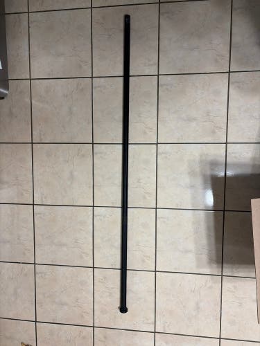 Adult Maverik hyperdrive (Used)