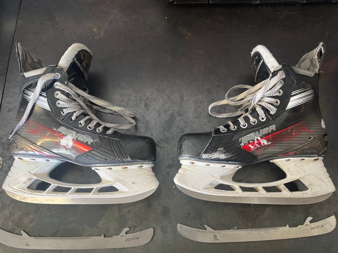 Black 2022 Bauer Vapor X3 Hockey Skates Regular Width 9 (Used)