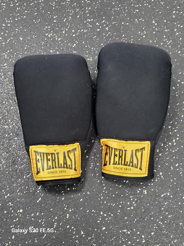 Used Everlast Other Gloves Black S/M 11849-S000042229