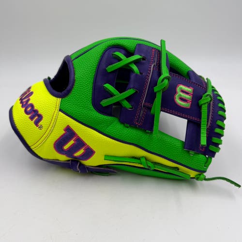 Wilson A2000 1975 11.75 Infield Baseball Glove