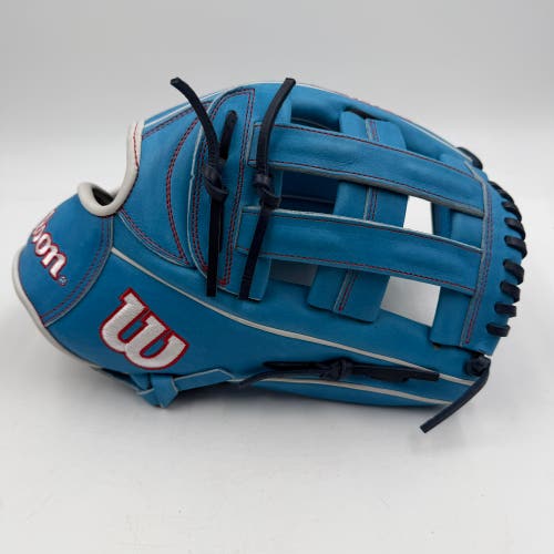Wilson A2000 1777 12.75 Outfield Baseball Glove