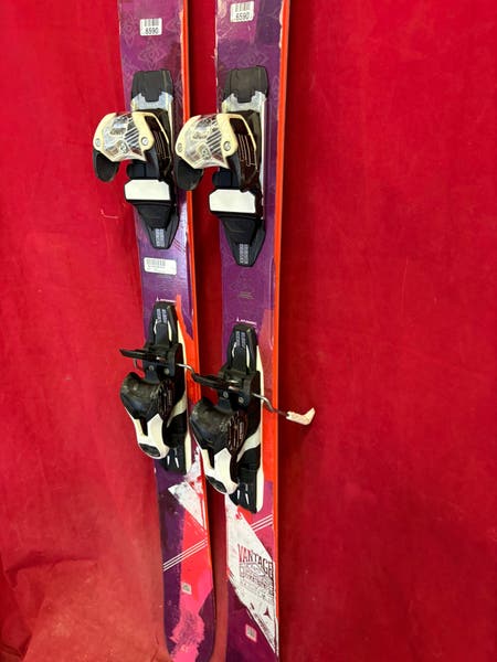 Atomic Demo スキー板 157cm USED Skis: Atomic 157 cm All Mountain Skis With Bindings (Used