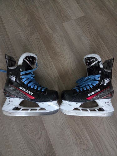 Black/Gray 2023 Bauer Vapor 3X Hockey Skates Regular Width 6.5 (Used)