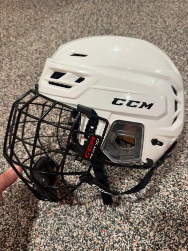 Medium CCM Tacks 210 Helmet (Used)