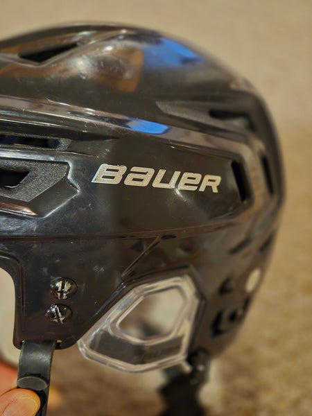 Large Bauer Re-Akt 150 Helmet (Used)