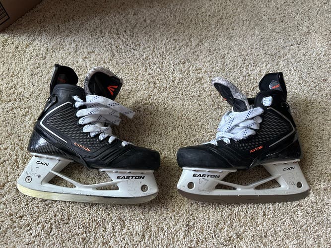 Easton Mako Hockey Skates Regular Width Size 6 (Used)