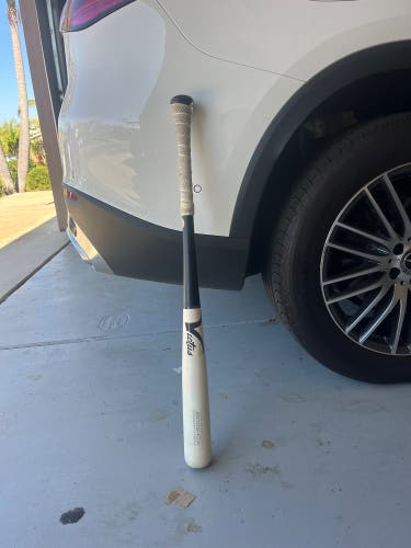 Victus JRod Pro Maple Bat (-3) 29 oz 32" (Used)