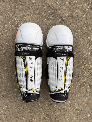 Senior CCM Ultra Tacks Pro 15" Shin Pads Pro Stock (Used)