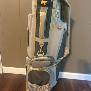 Women's Golden Bear Carry Bag (Used)