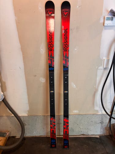 Rossignol Hero Athlete U16 GS 175 cm 23m radius Racing Skis Without Bindings (Used) Pair 1 of 2