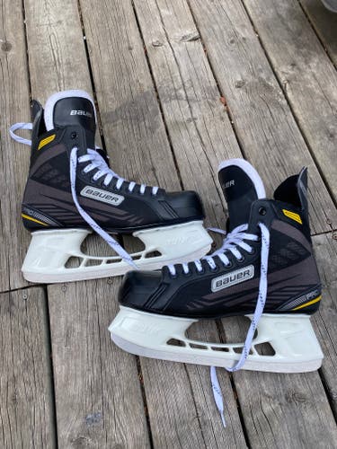 Bauer supreme pro Hockey Skates size 12 (Used)