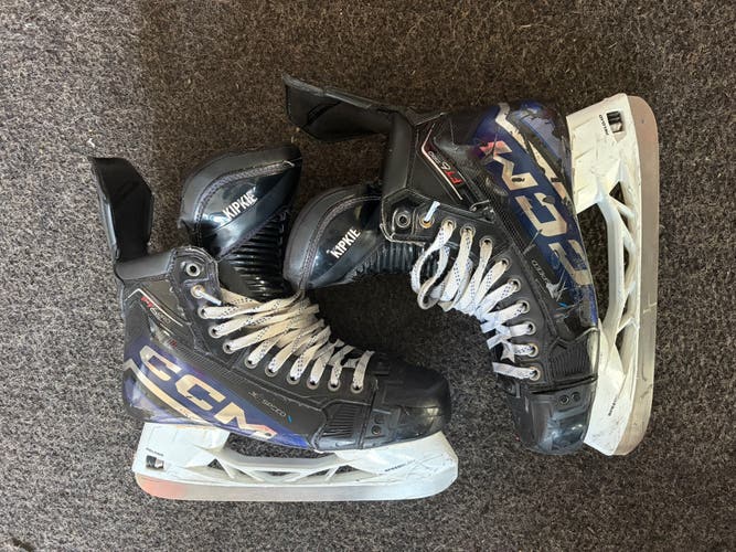 2023 CCM JetSpeed FT6 Pro Hockey Skates Regular Width Pro Stock 10 (Used)