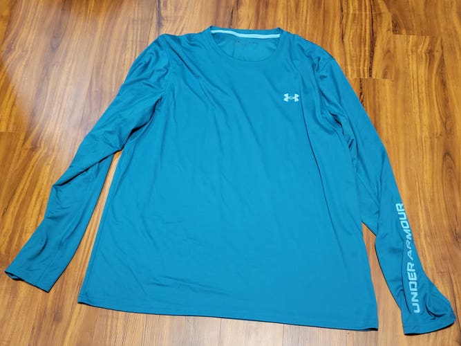Under Armour Activewear Long Sleeve Top, Tag Size XL