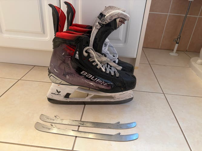 Bauer Vapor X5 Pro Hockey Skates 9 Fit 2 With Superfeet and Extra Fly Ti Steel