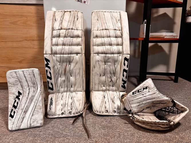CCM Extreme Flex II Goalie Full Set (33+1)